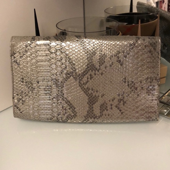 H&M Silver Snakeskin Clutch - Picture 4 of 10